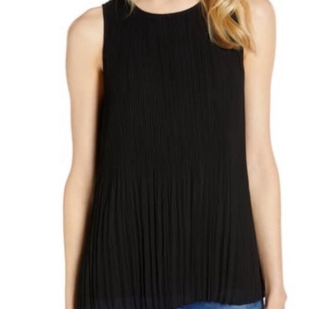 NWT Halogen Sleeveless Pleated Top
